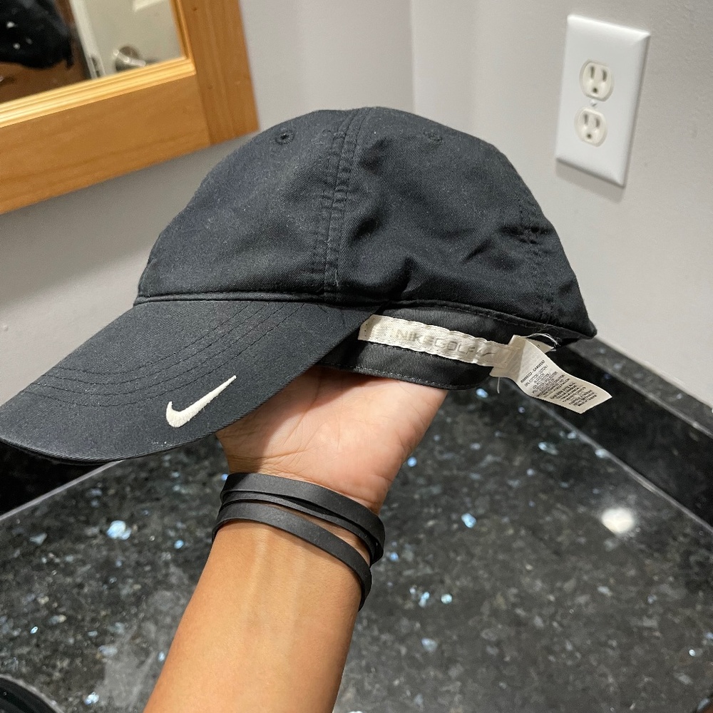 Nike golf hat